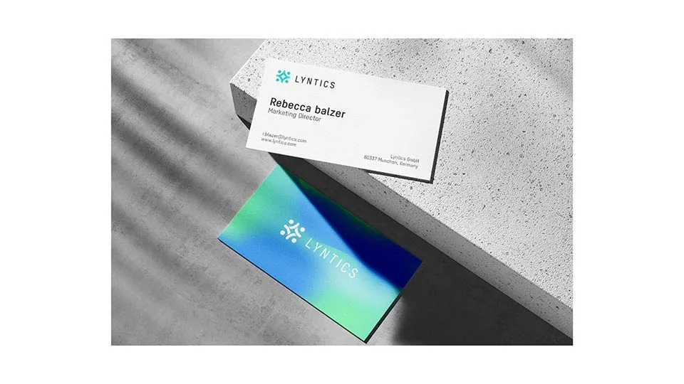 2 Lyntics