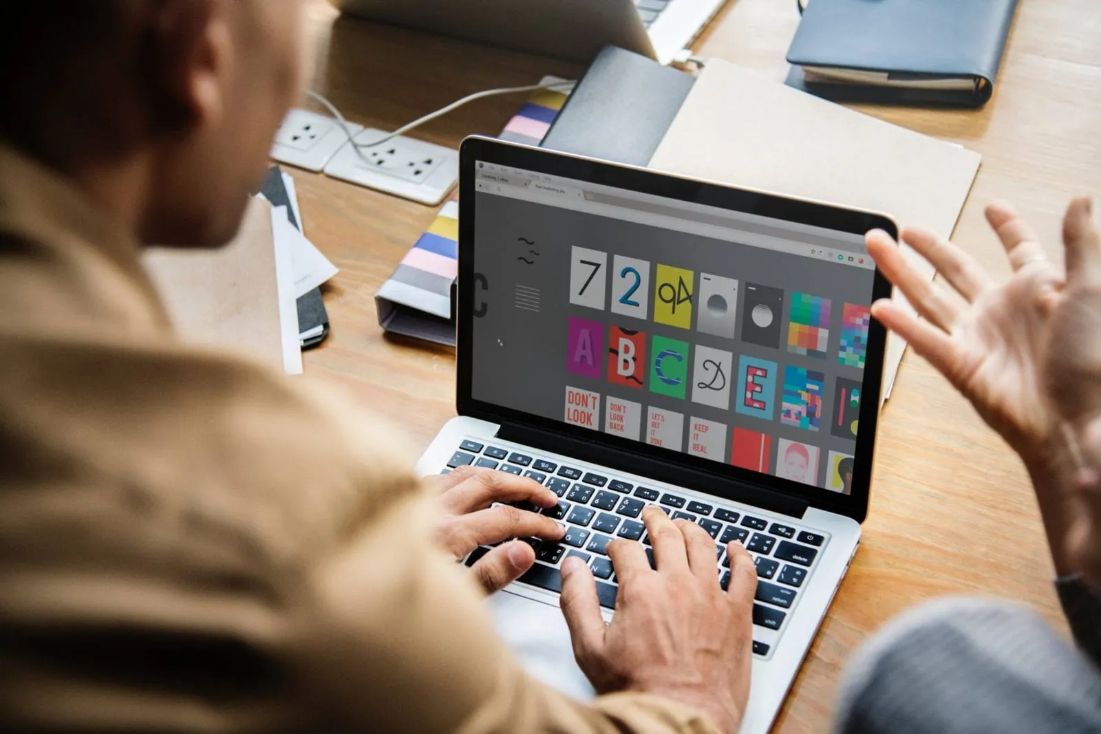 Vector vs. Raster in 2026: Which is Better for Logo?